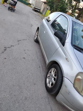 Toyota Yaris, снимка 4