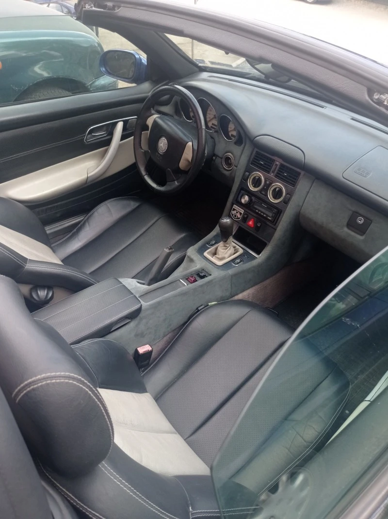 Mercedes-Benz SLK 200 compresor, снимка 8 - Автомобили и джипове - 47499096