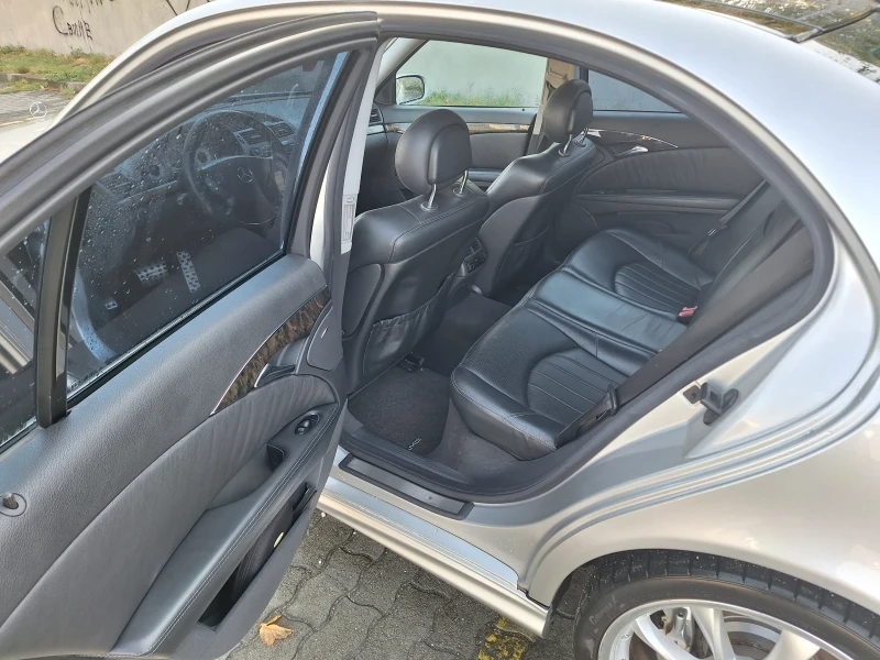 Mercedes-Benz E 55 AMG, снимка 10 - Автомобили и джипове - 47026669