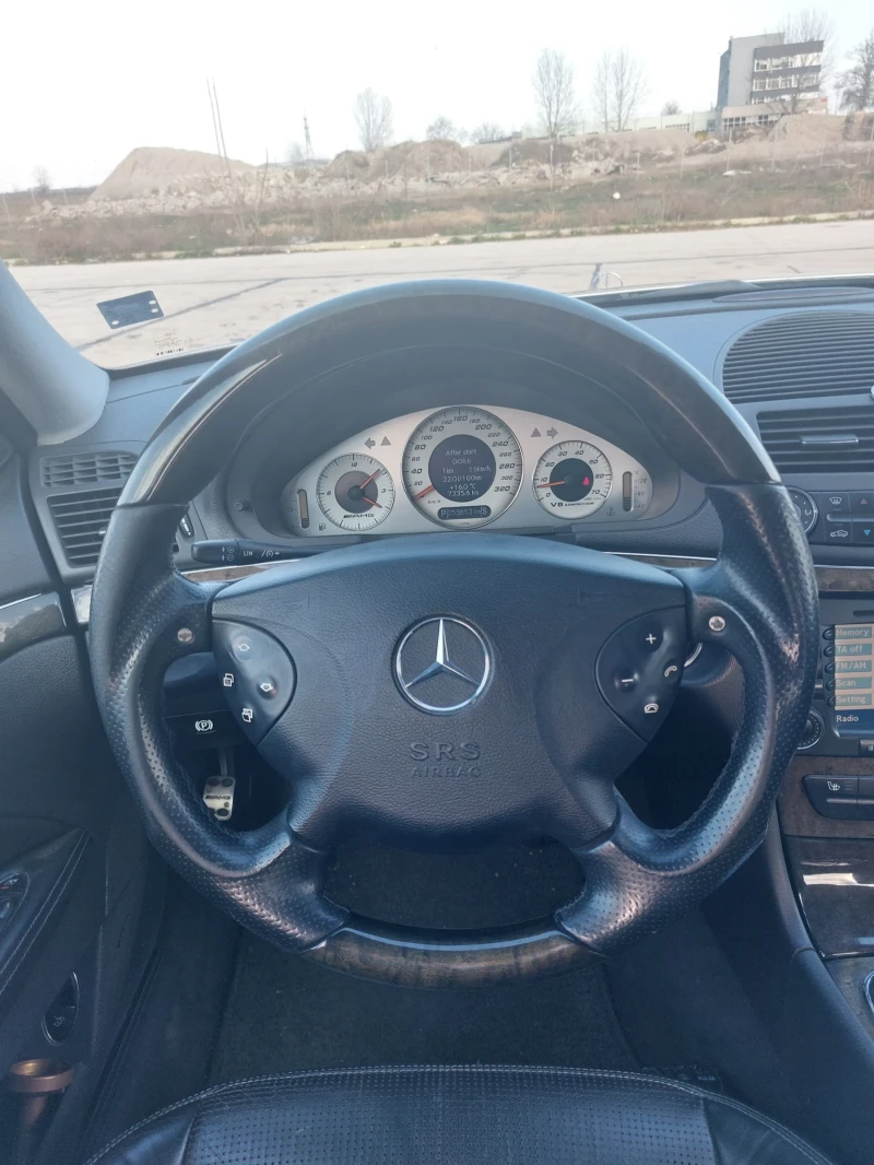 Mercedes-Benz E 55 AMG, снимка 13 - Автомобили и джипове - 47026669