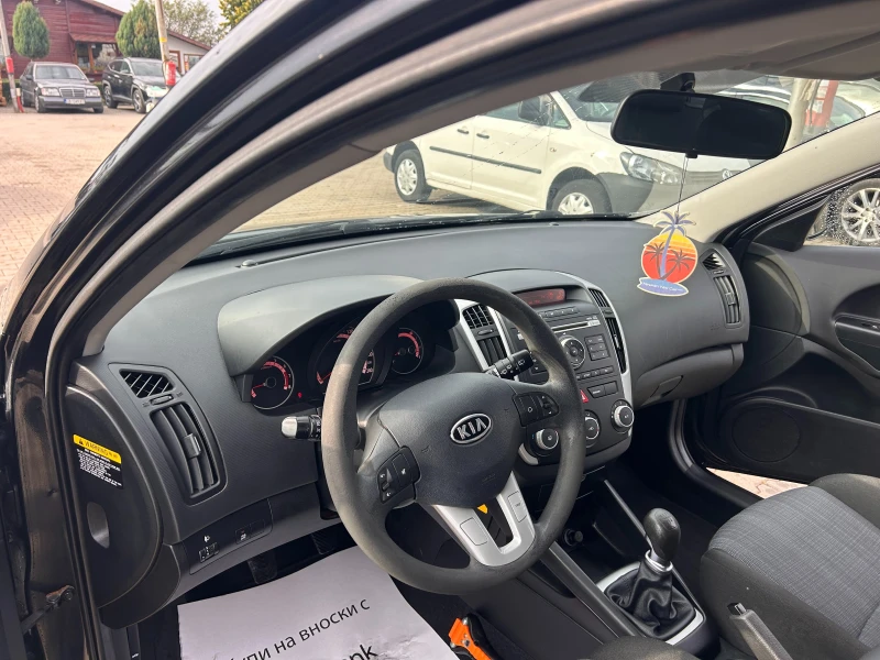 Kia Ceed 1.4i EURO 5, снимка 12 - Автомобили и джипове - 52037014