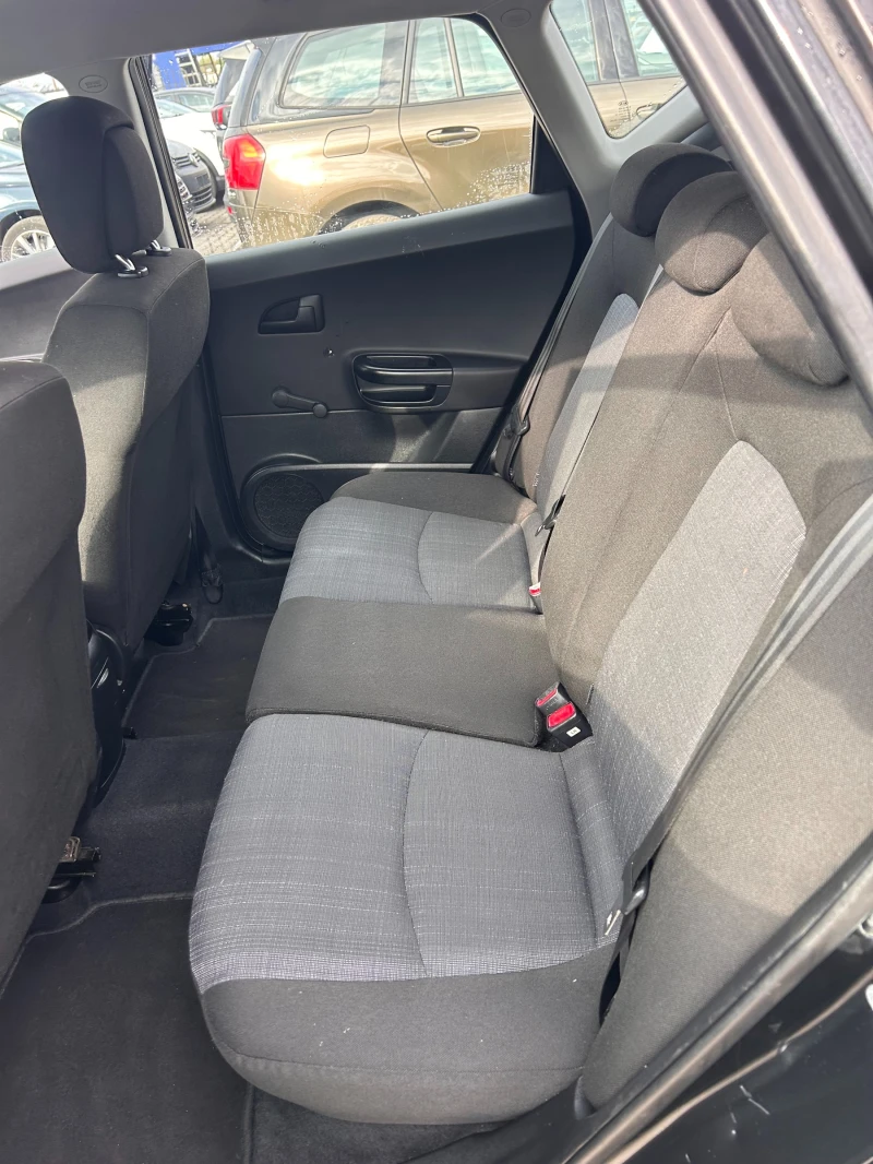 Kia Ceed 1.4i EURO 5, снимка 10 - Автомобили и джипове - 52037014