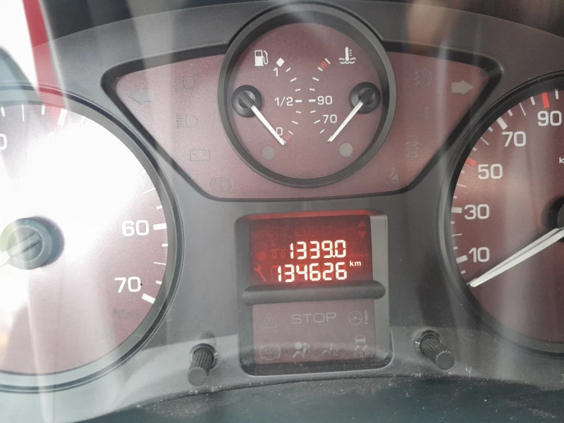 Citroen Berlingo 1.6, снимка 12 - Автомобили и джипове - 52806150