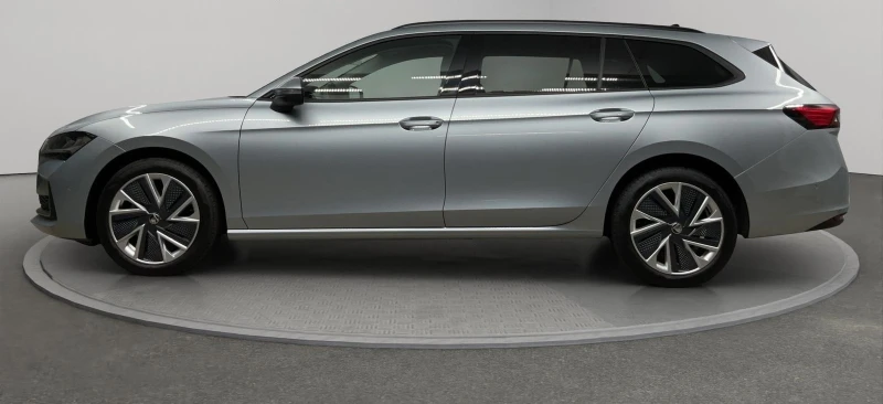 Skoda Superb 2.0TDI* DISTR* 360CAM* LED* CARPLAY* , снимка 5 - Автомобили и джипове - 52454820