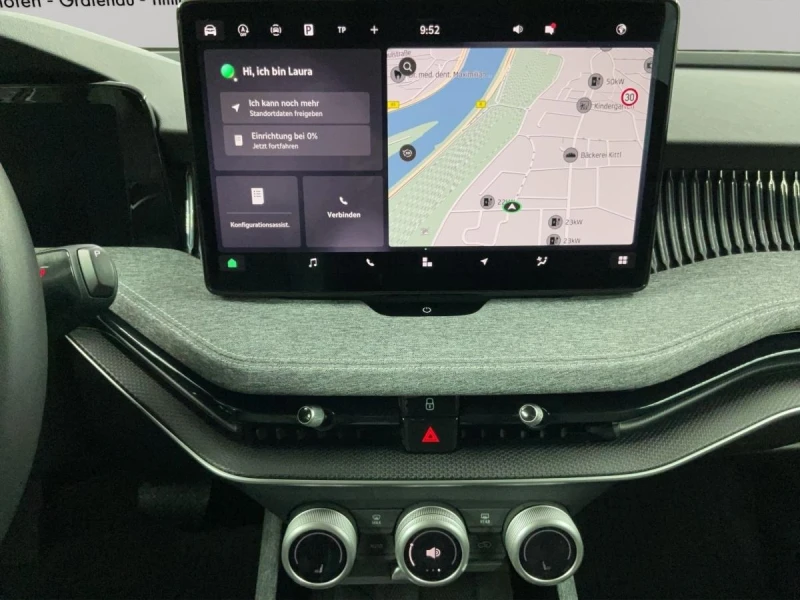 Skoda Superb 2.0TDI* DISTR* 360CAM* LED* CARPLAY* , снимка 9 - Автомобили и джипове - 52454820