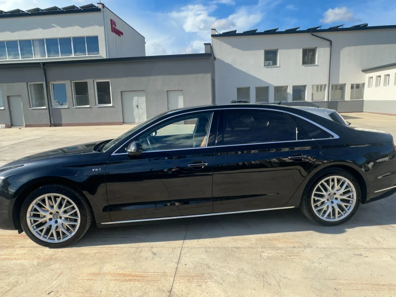Audi A8 4.2L, снимка 8 - Автомобили и джипове - 52606642