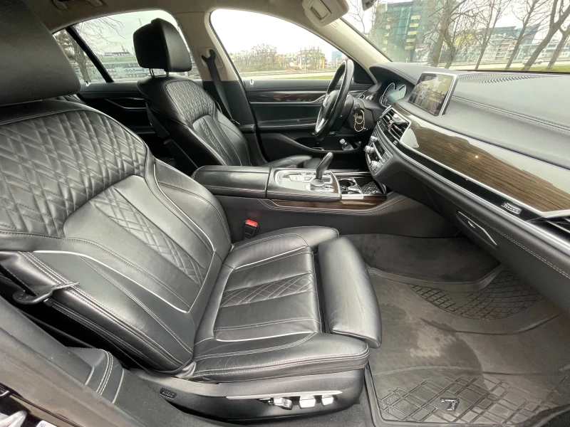 BMW 730 xDrive, снимка 10 - Автомобили и джипове - 53014285