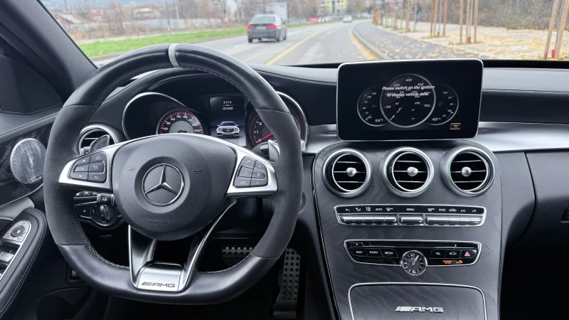 Mercedes-Benz C 63 AMG C63s, снимка 7 - Автомобили и джипове - 53303546