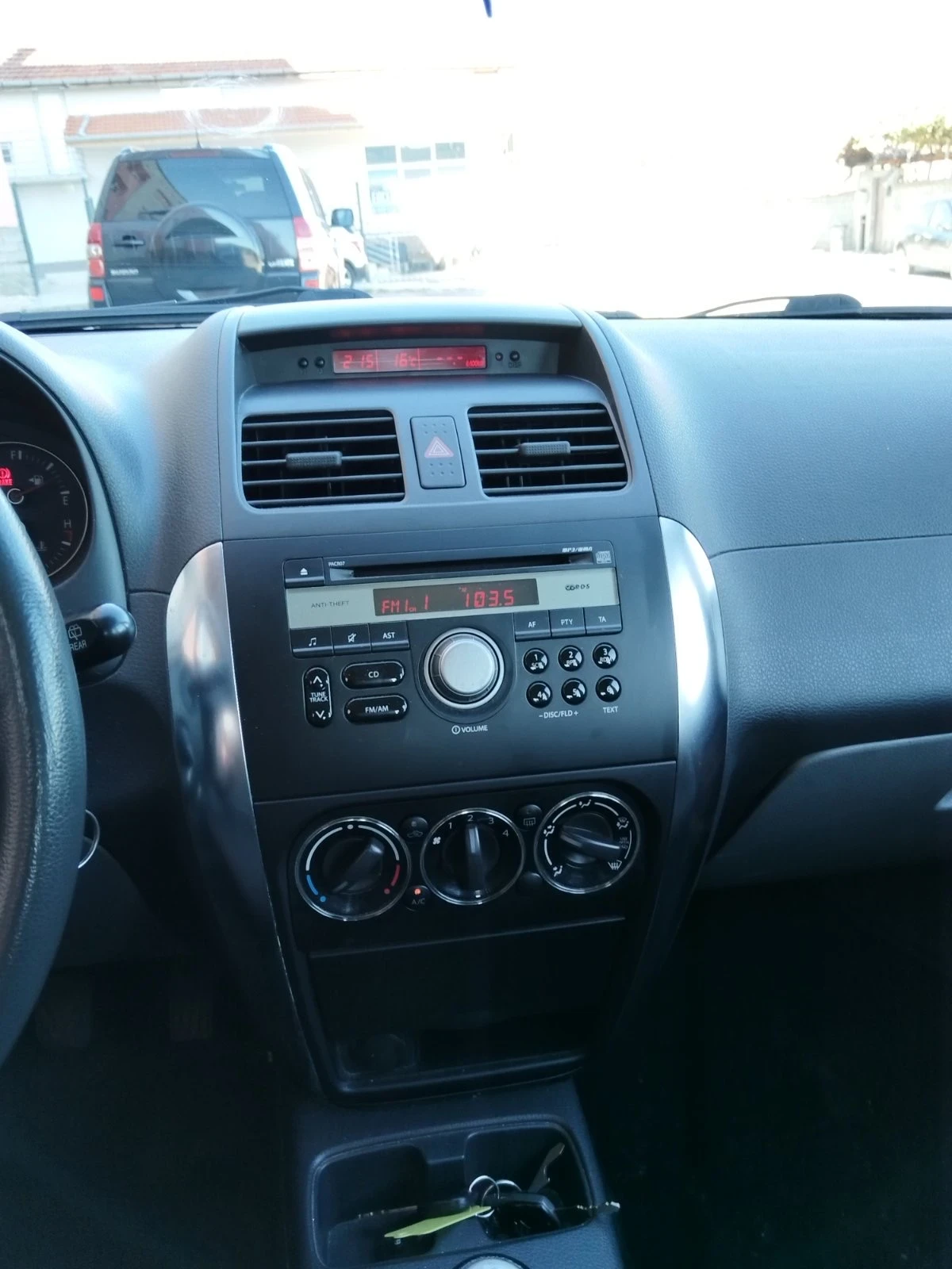 Suzuki SX4  - изображение 10