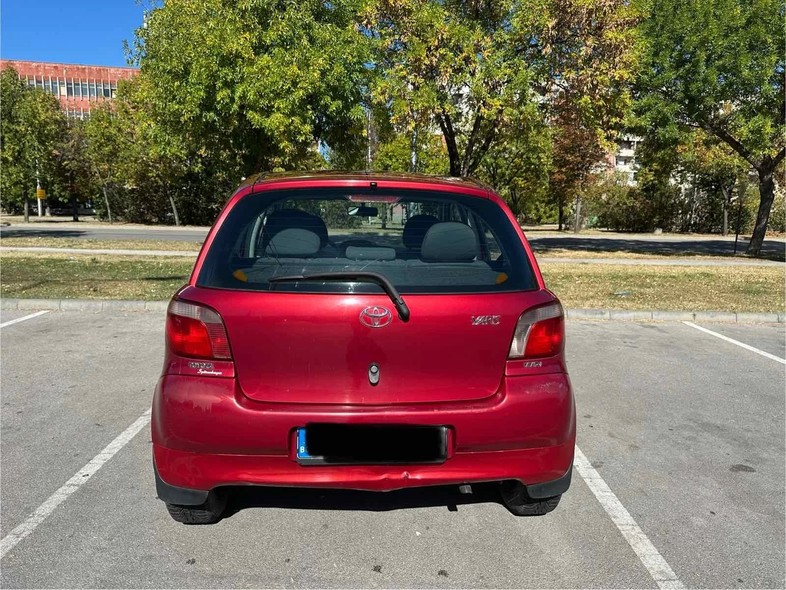 Toyota Yaris 1.0 - изображение 6