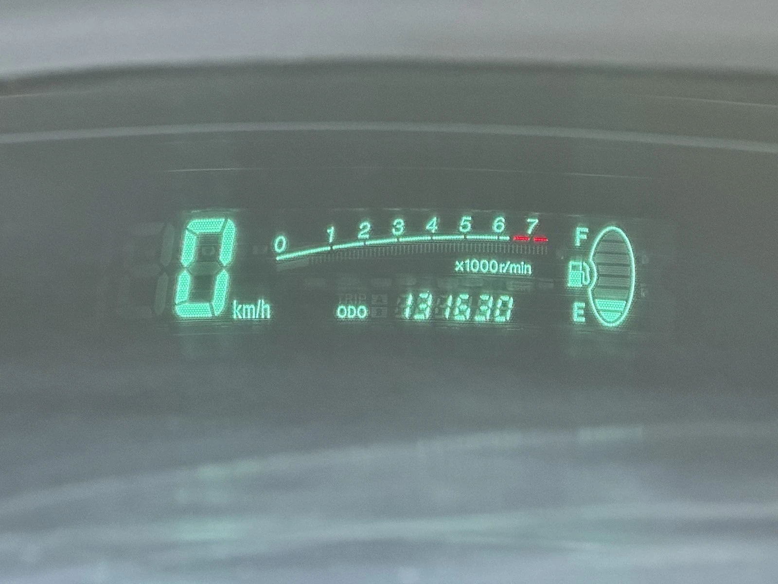 Toyota Yaris 1.0 - изображение 8