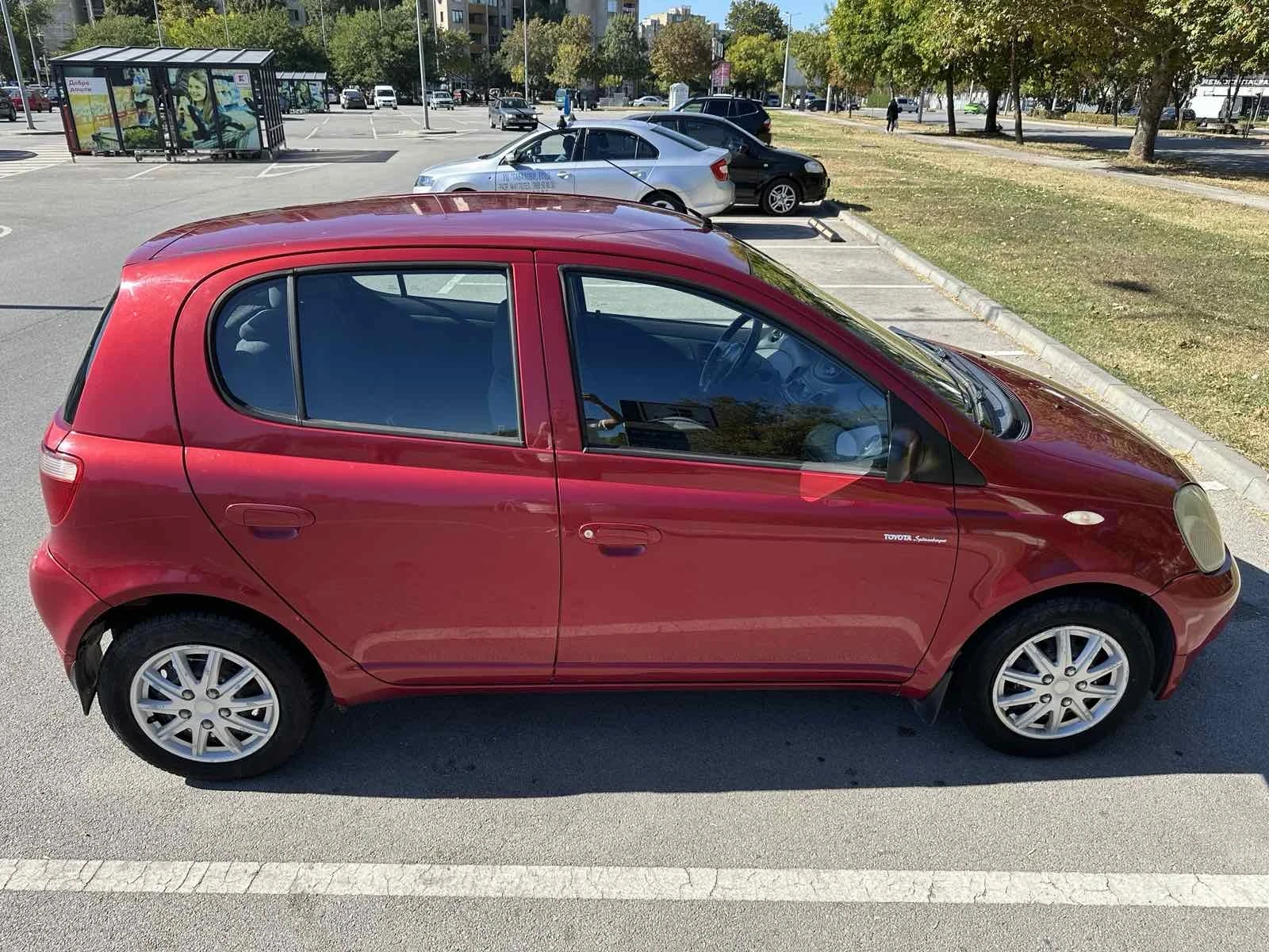 Toyota Yaris 1.0 - изображение 7