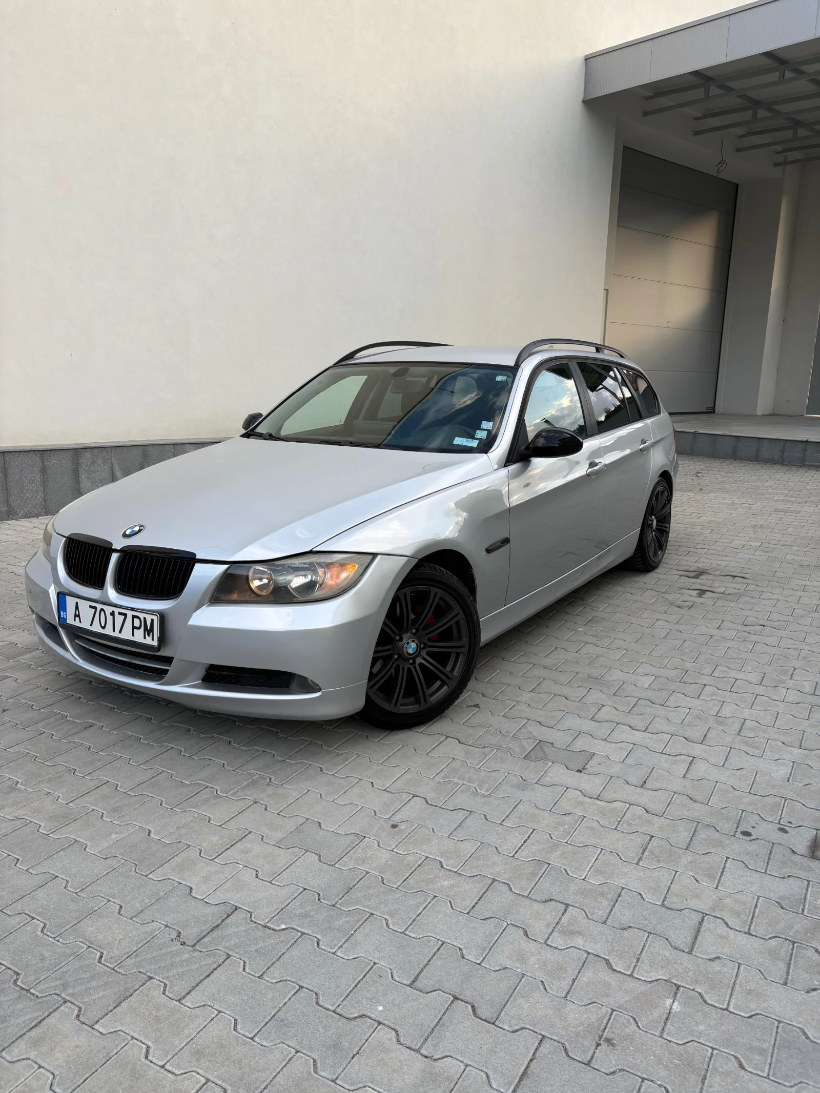 BMW 320 * 163коня* Навигация* Задна камера* Обслужена - изображение 2