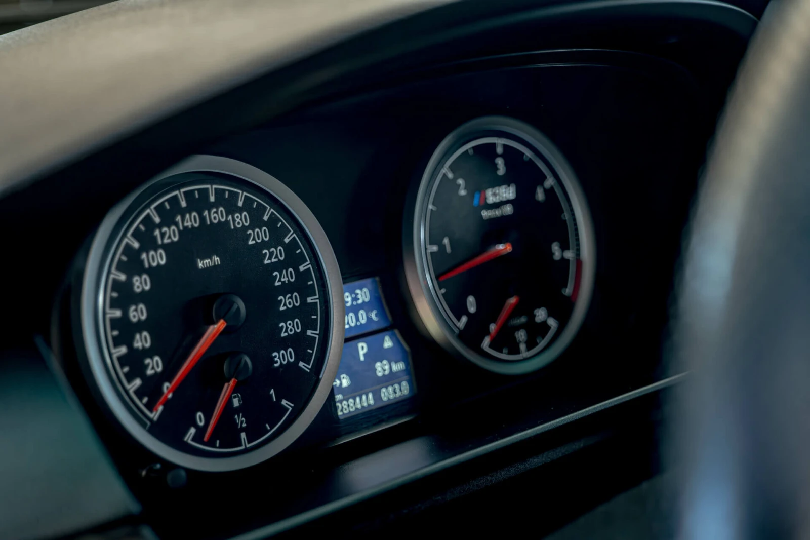 BMW 535 DYNAMIC DRIVE/PDC/4xПодгрев/Navi/Xenon - изображение 8
