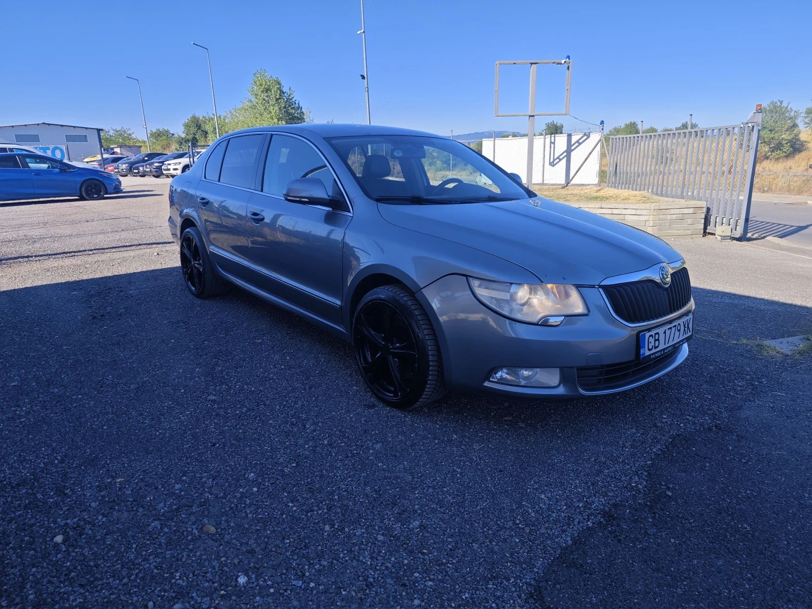 Skoda Superb 3.6 4x4 FULL - изображение 3