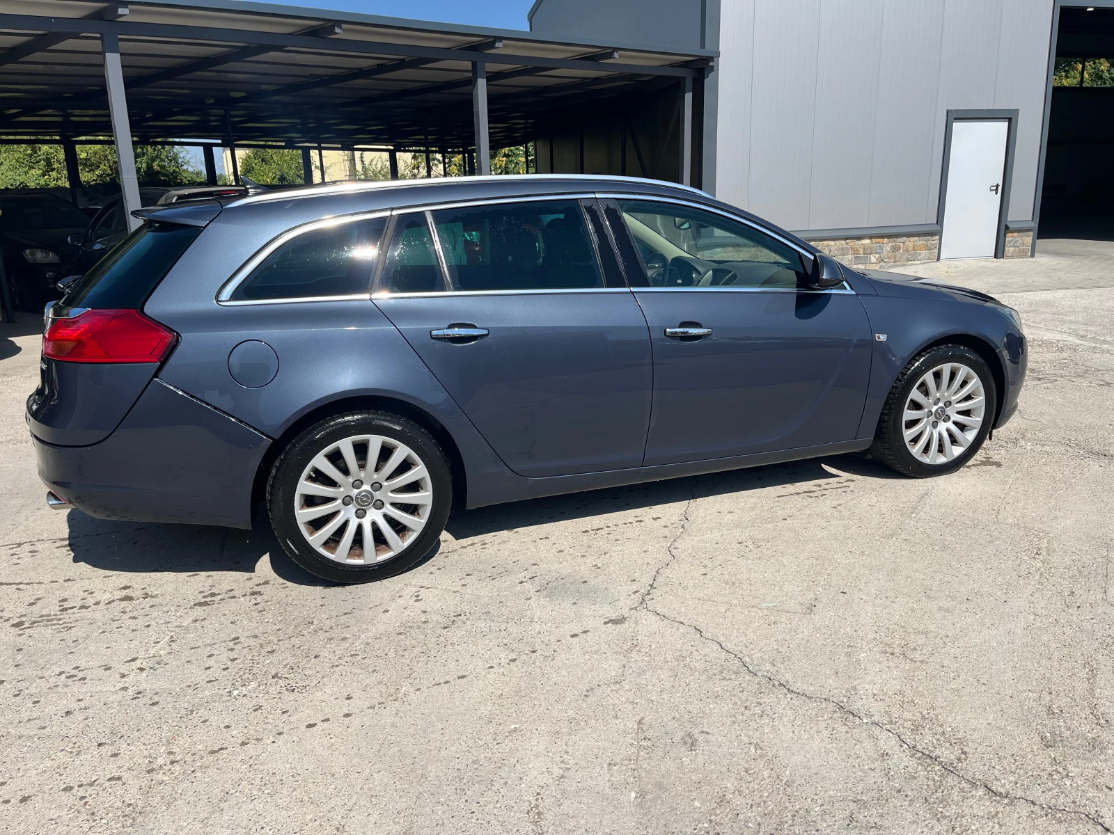 Opel Insignia 1.6 i 180k.c - изображение 4