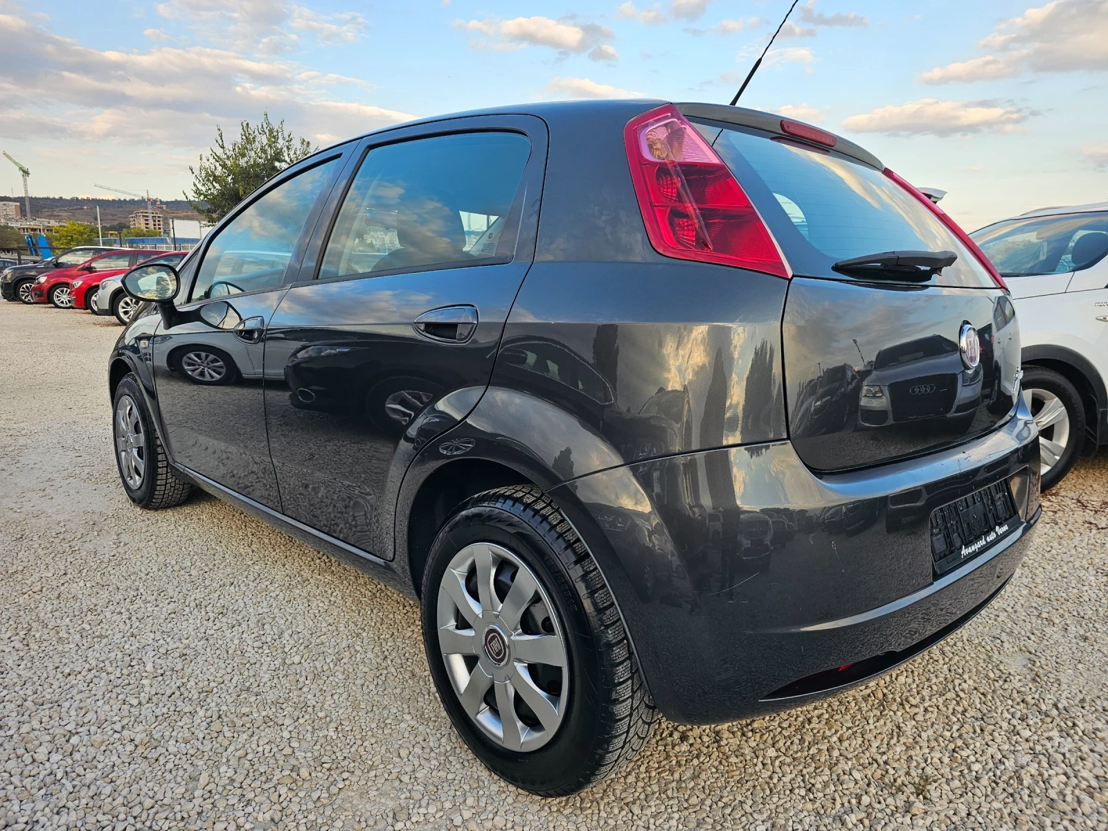 Fiat Punto 1.4i, 77к.с., GPL - изображение 6
