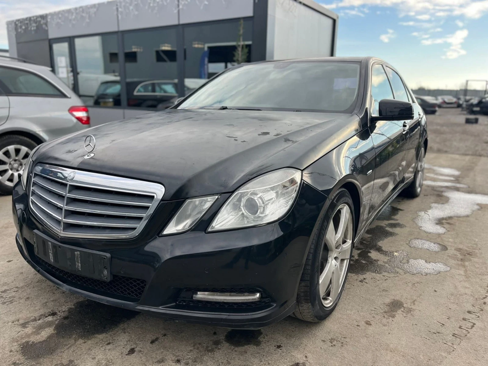 Mercedes-Benz E 220 651 - изображение 2
