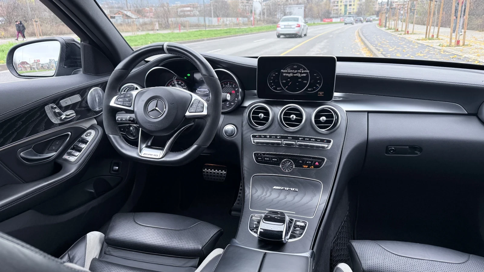 Mercedes-Benz C 63 AMG C63s, снимка 14 - Автомобили и джипове - 53793303