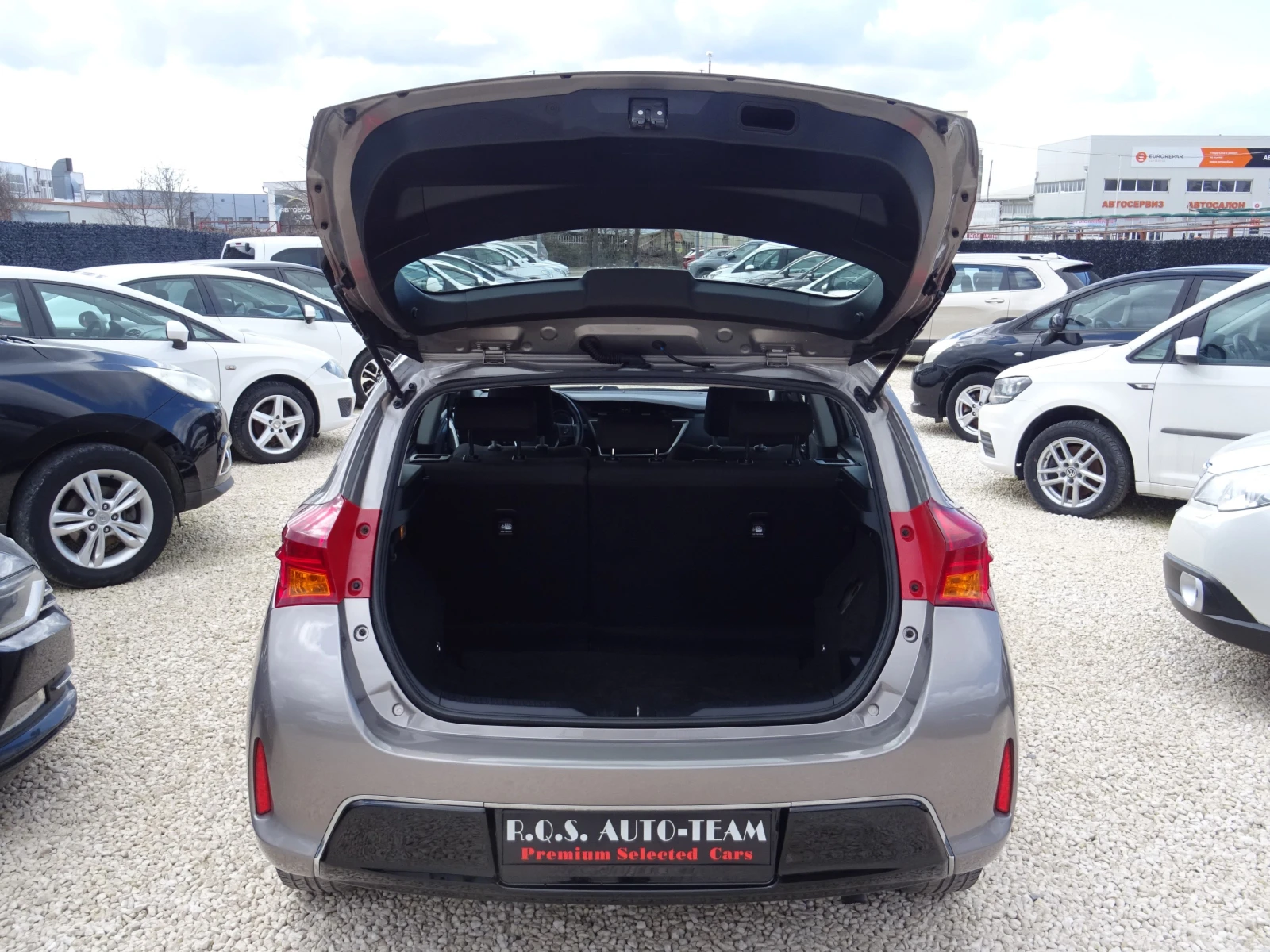 Toyota Auris 1.8h Active