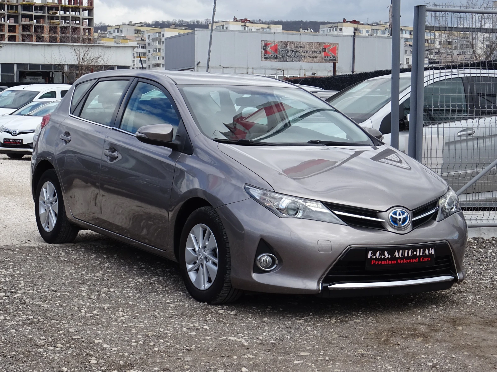 Toyota Auris 1.8h Active, снимка 6 - Автомобили и джипове - 53746287