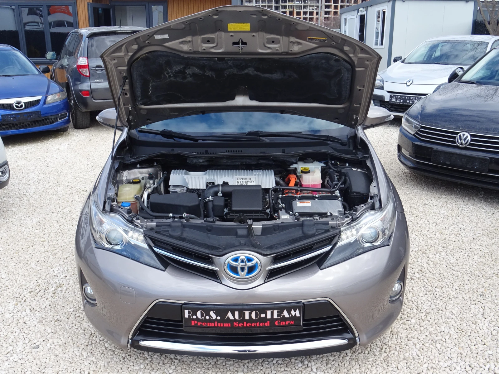 Toyota Auris 1.8h Active, снимка 7 - Автомобили и джипове - 53746287