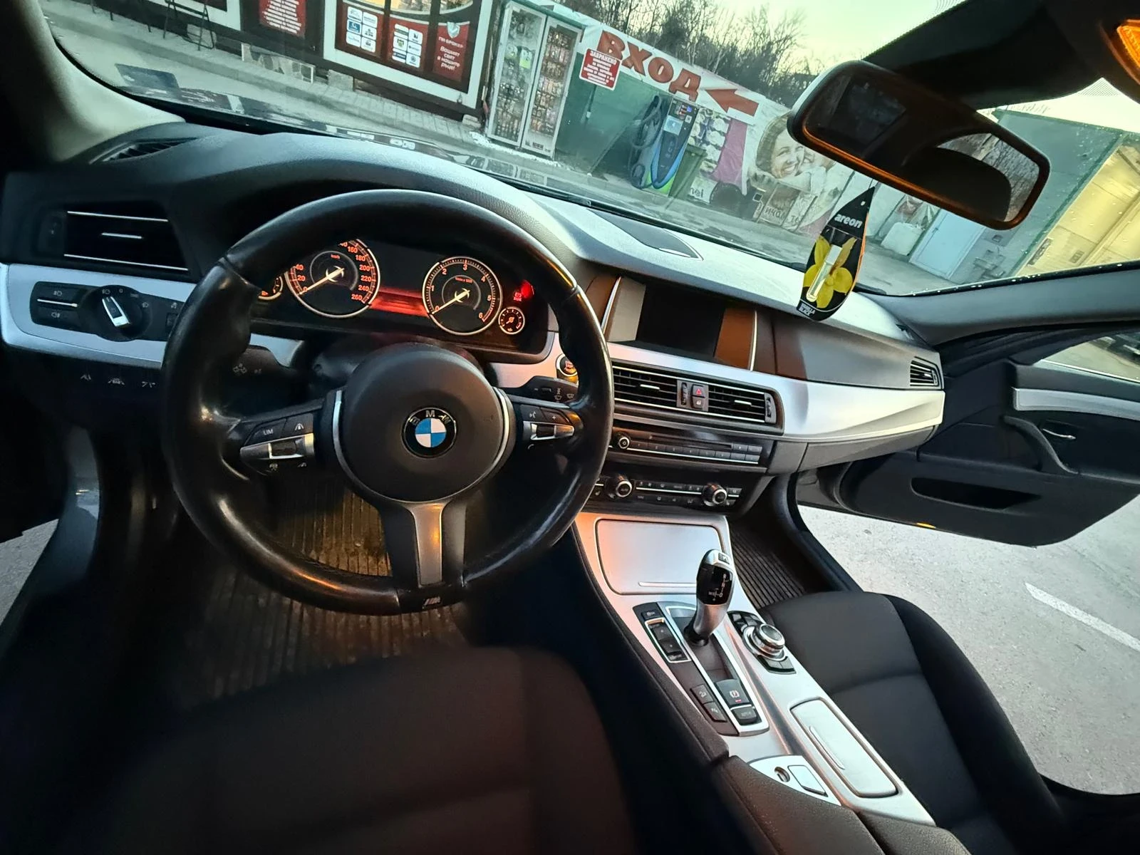 BMW 520 D Xdrive, снимка 6 - Автомобили и джипове - 53928261