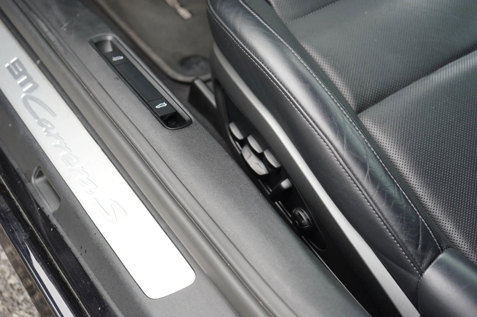 Porsche 911 * Carrera S* Cabrio* Approved* Bose* SportChrono* , снимка 8 - Автомобили и джипове - 54205948