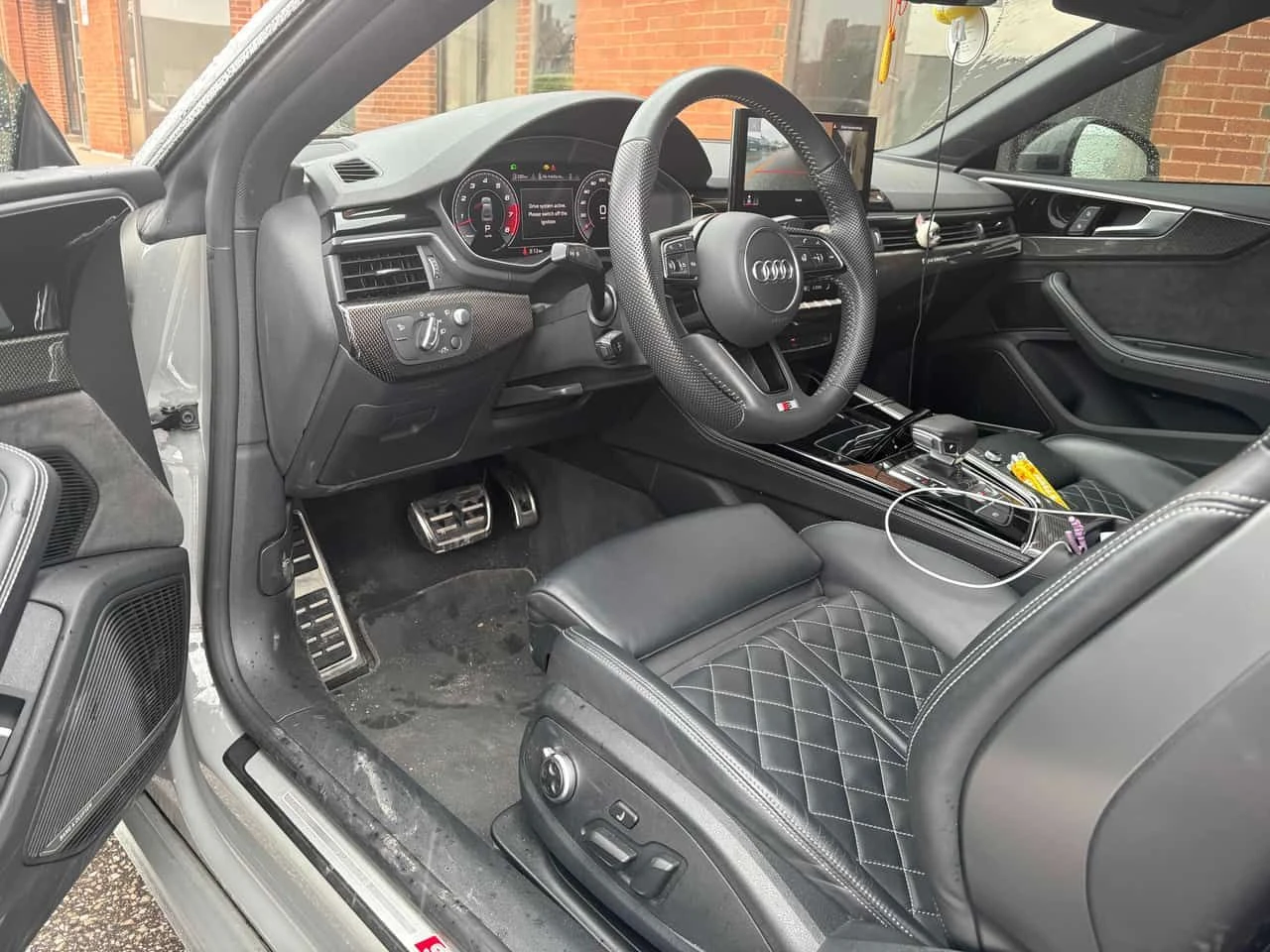 Audi Coupe * Technik * MATRIX* DIS* КАРБОН* АЛКАНТАРА* 360* , снимка 5 - Автомобили и джипове - 54222143