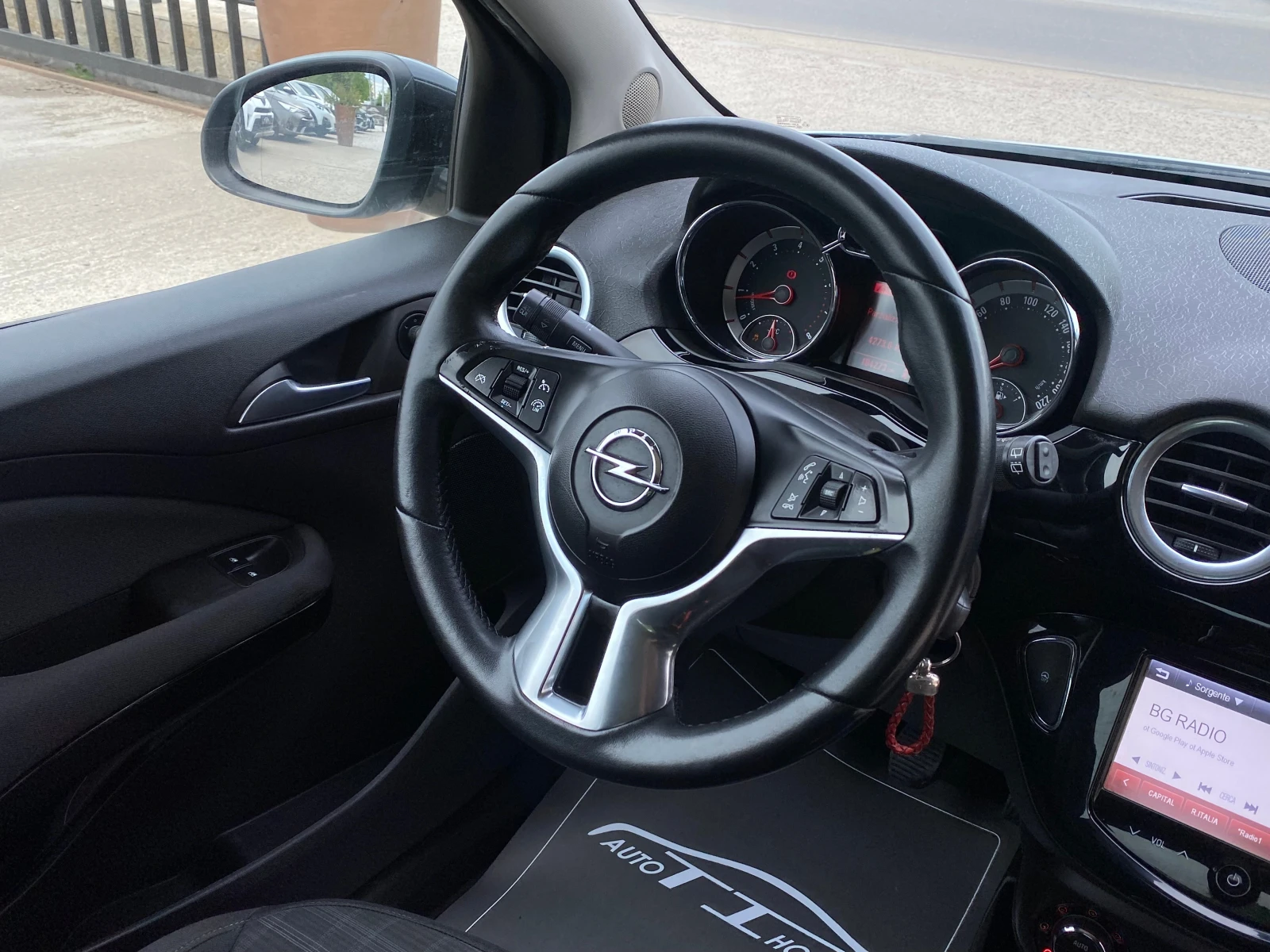 Opel Adam 1.4* LPG* , снимка 13 - Автомобили и джипове - 54629288