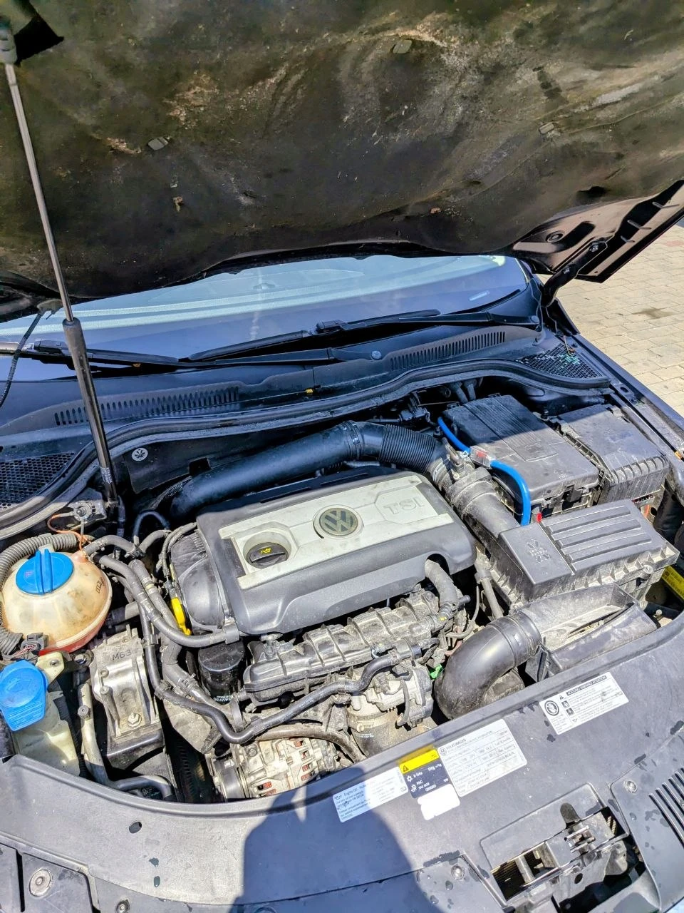 VW CC 2.0TSI, снимка 9 - Автомобили и джипове - 55339671