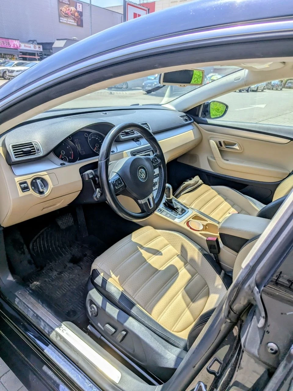 VW CC 2.0TSI, снимка 4 - Автомобили и джипове - 55339671