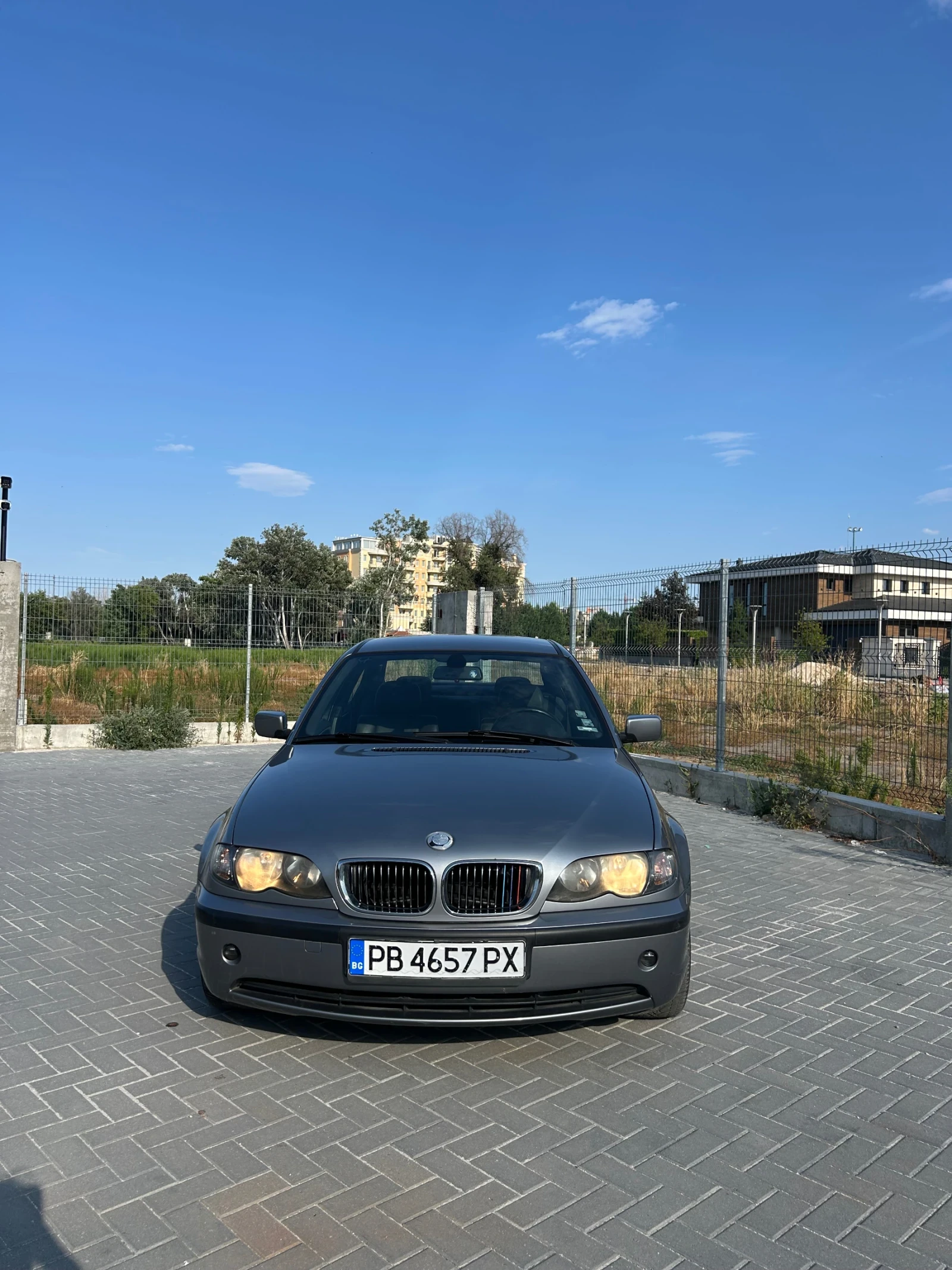 BMW 320, снимка 2 - Автомобили и джипове - 55474350