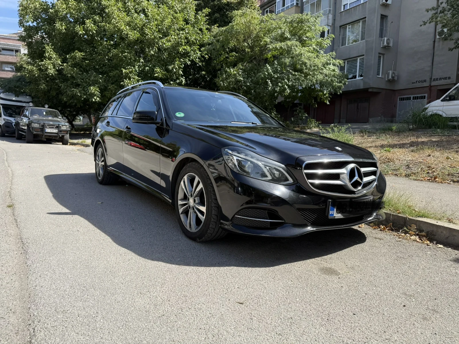 Mercedes-Benz E 220 E220 FACELIFT FULL LED 9G TRONIC, снимка 3 - Автомобили и джипове - 55805983
