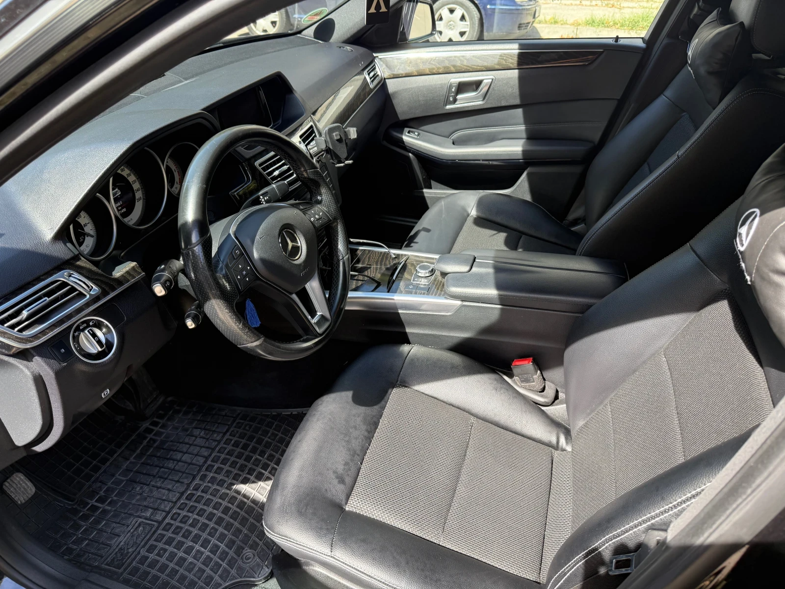Mercedes-Benz E 220 E220 FACELIFT FULL LED 9G TRONIC, снимка 8 - Автомобили и джипове - 55805983