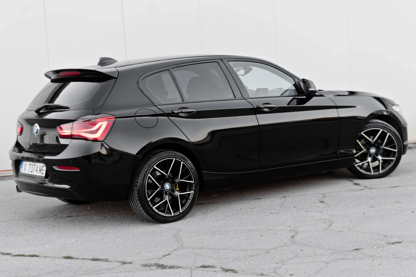 BMW 118 Bmw 118D* 150к.с* ПОДГРЕВ* КОЖА* , снимка 3 - Автомобили и джипове - 56002755