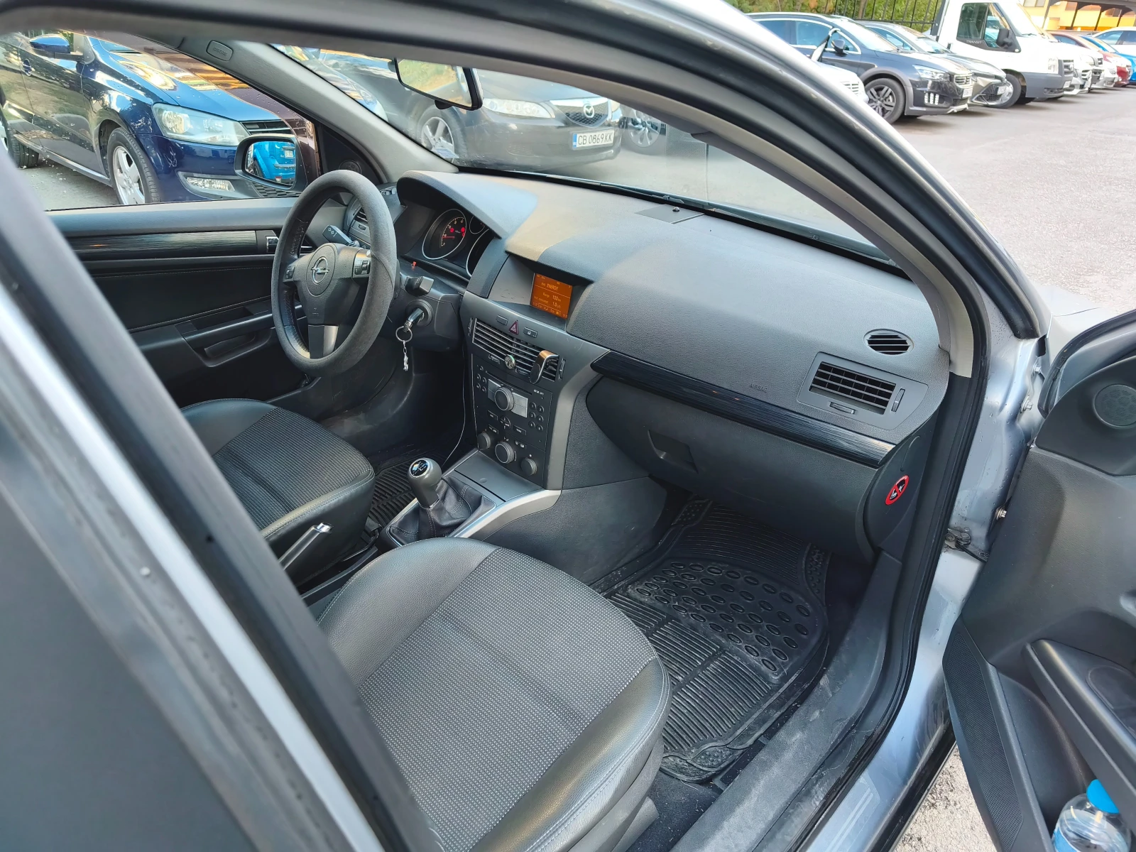 Opel Astra H, снимка 9 - Автомобили и джипове - 56068159
