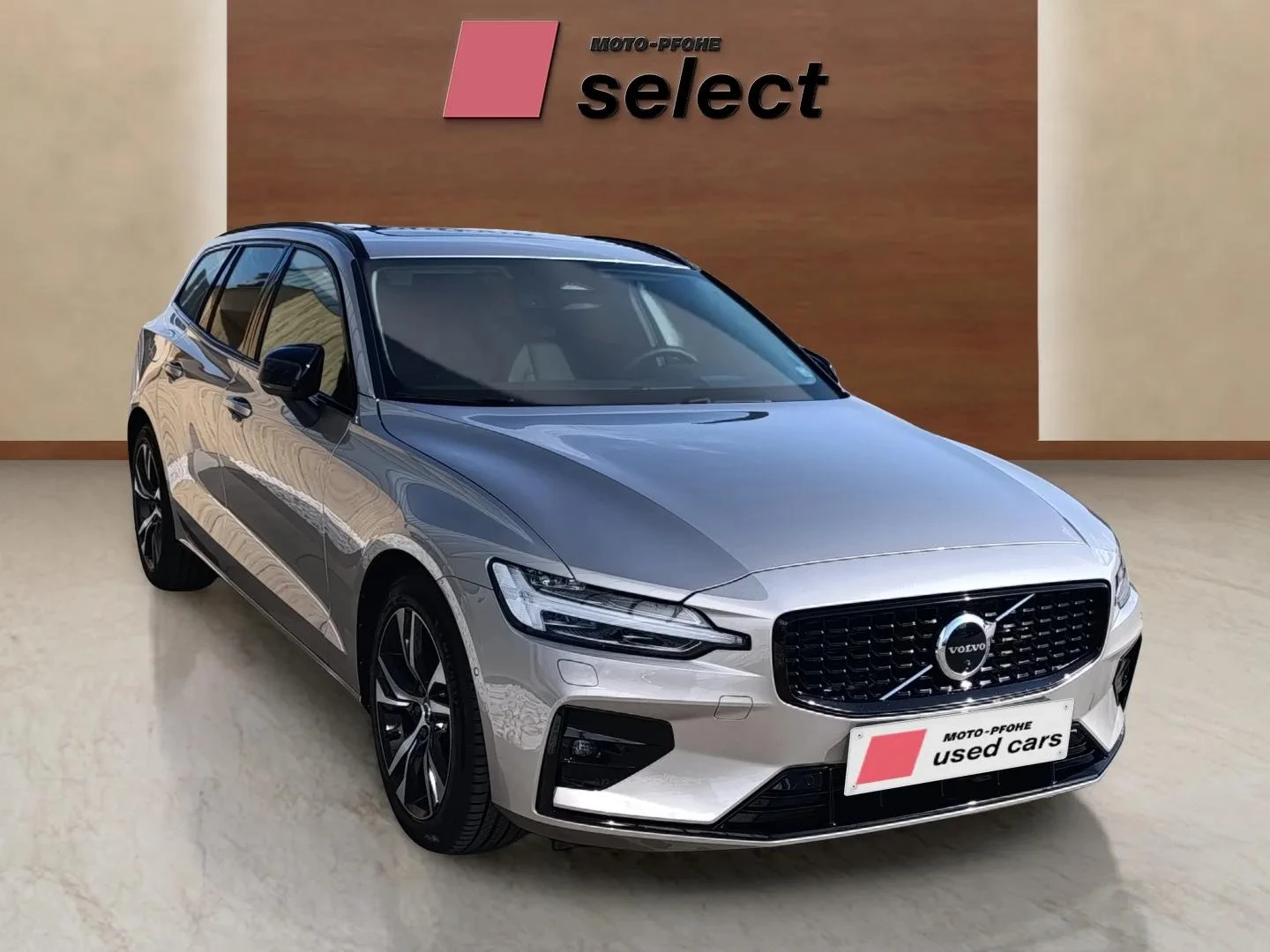 Volvo V60 2, 0, снимка 3 - Автомобили и джипове - 56273962