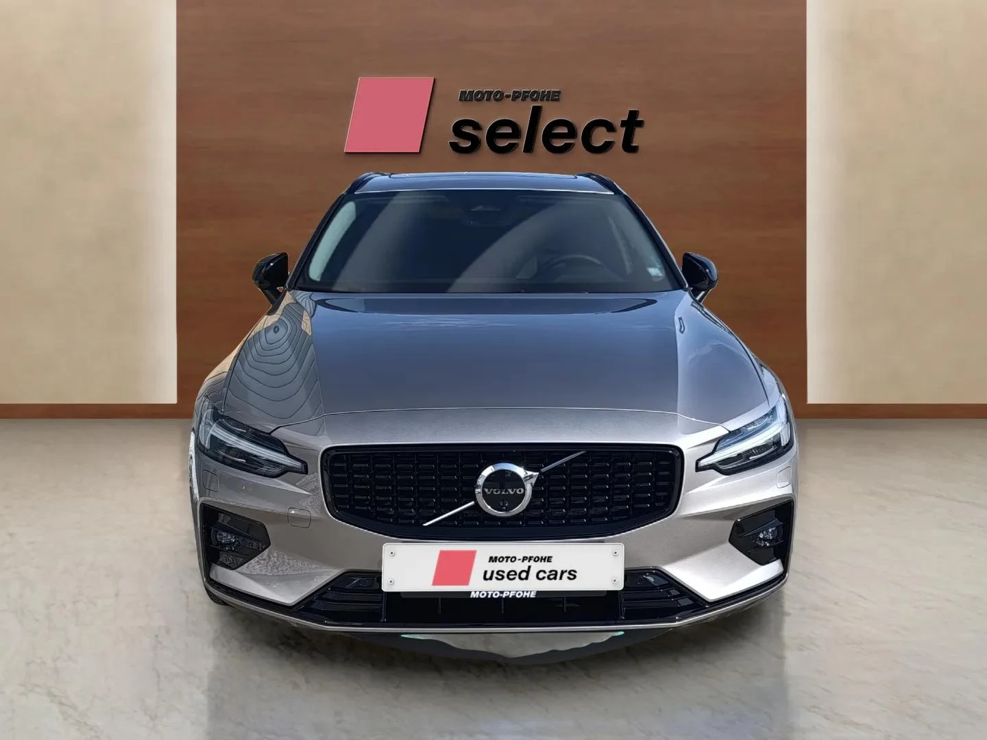 Volvo V60 2, 0, снимка 2 - Автомобили и джипове - 56273962
