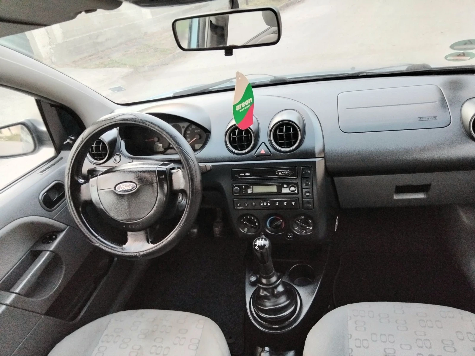 Ford Fiesta 1.3i.75k+ КЛИМА. БЕНЗИН , снимка 12 - Автомобили и джипове - 56316644