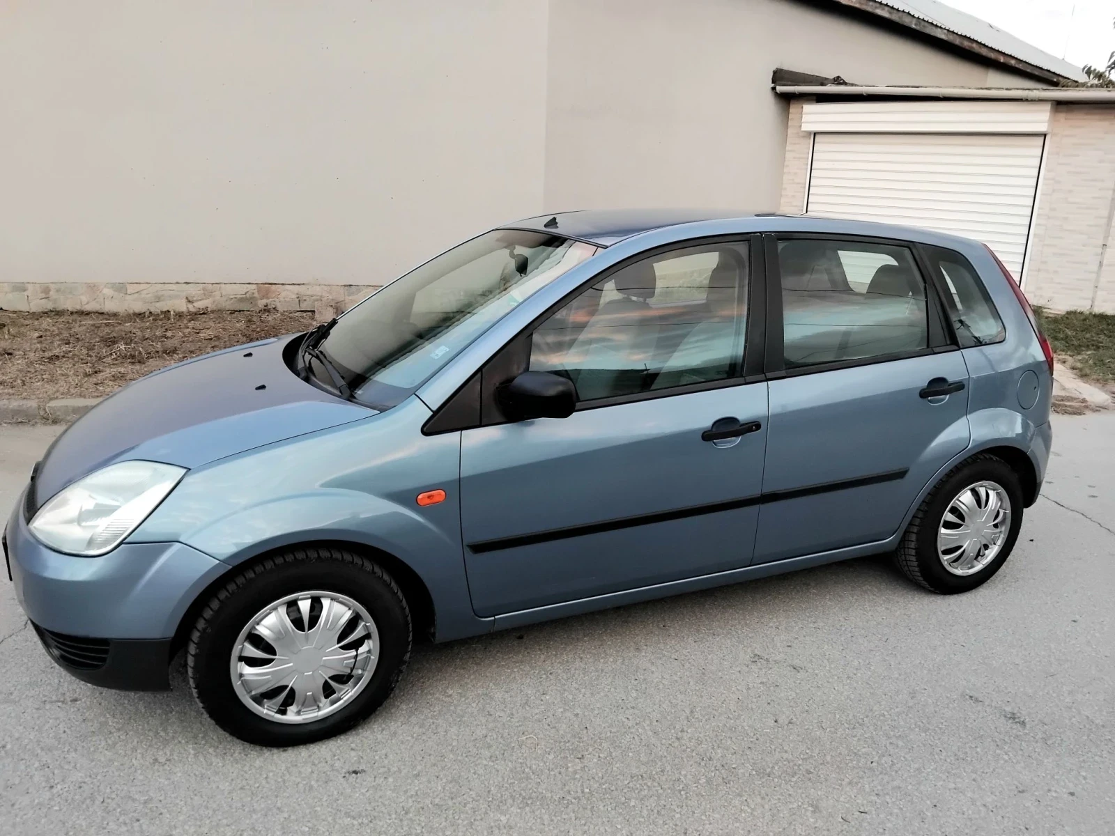Ford Fiesta 1.3i.75k+ КЛИМА. БЕНЗИН 