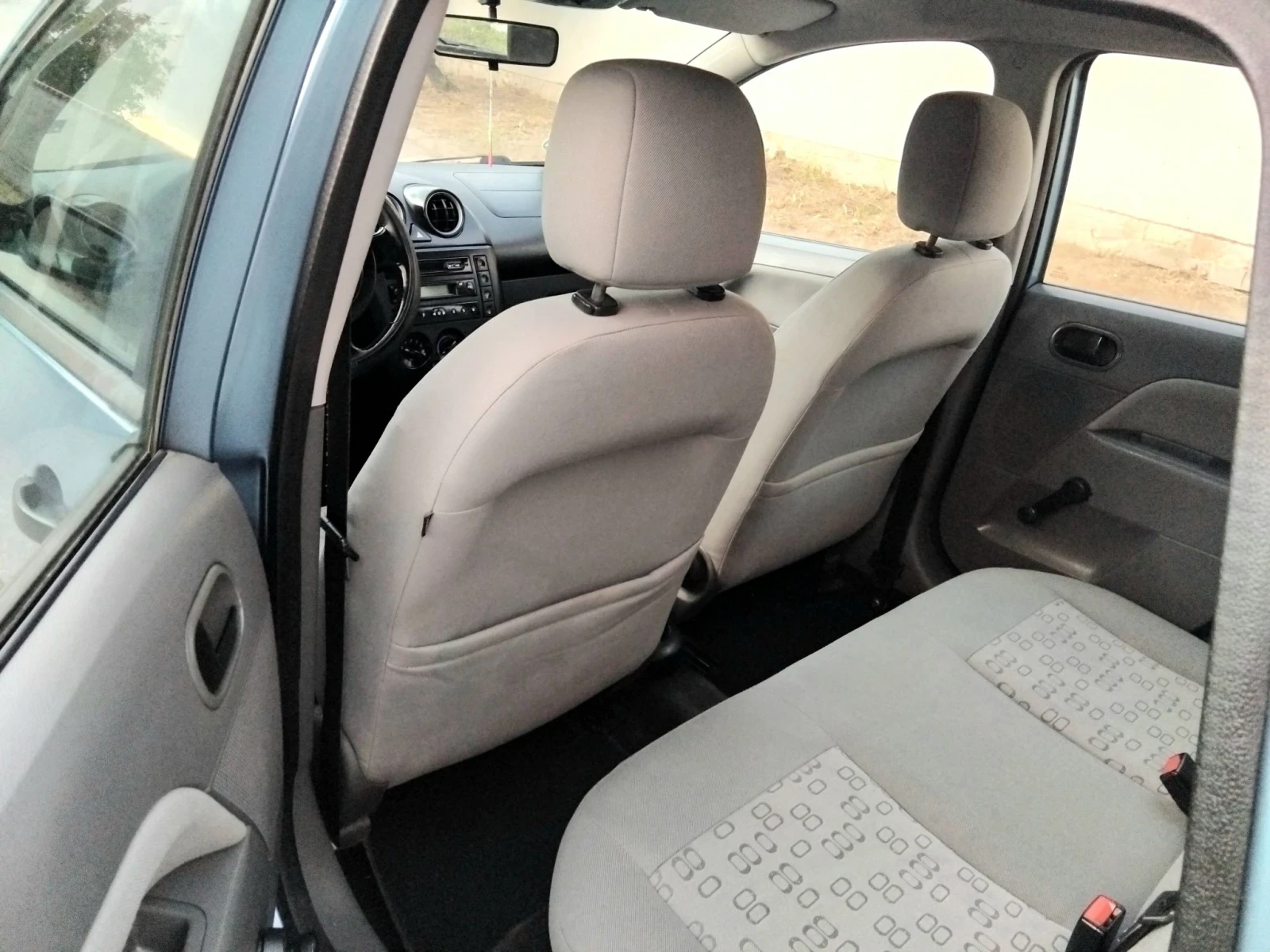 Ford Fiesta 1.3i.75k+ КЛИМА. БЕНЗИН , снимка 15 - Автомобили и джипове - 56316644