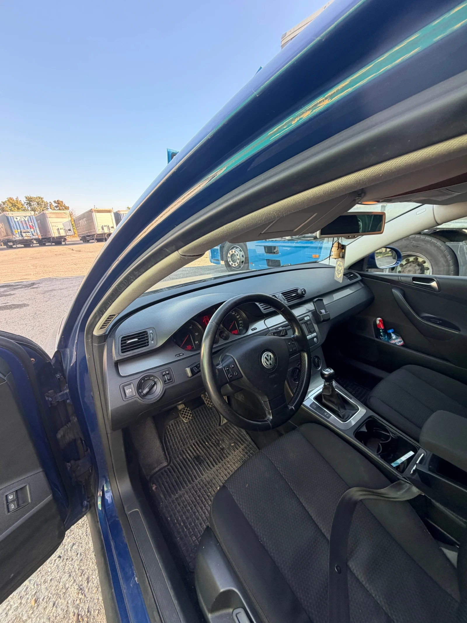 VW Passat VW Passat b6 105 1.9 Tdi, снимка 6 - Автомобили и джипове - 56457011
