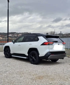 Toyota Rav4 Hybrid 2.5 AWD 2019г., снимка 4