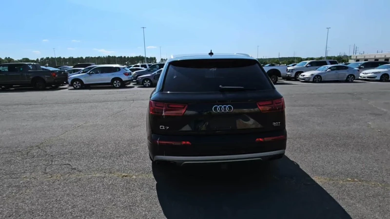 Audi Q7 PREMIUM PLUS дистроник* Bose* пано* 4-зонов* обдух, снимка 4 - Автомобили и джипове - 47213155