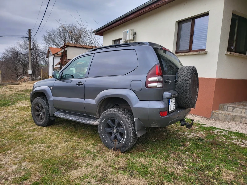 Toyota Land cruiser 3.0D4D 165к.с Автомат* Нави, снимка 2 - Автомобили и джипове - 49185106