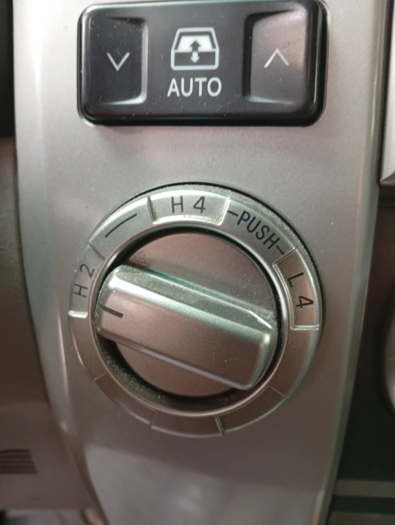 Toyota 4runner 4.0 V6 , снимка 9 - Автомобили и джипове - 51375134