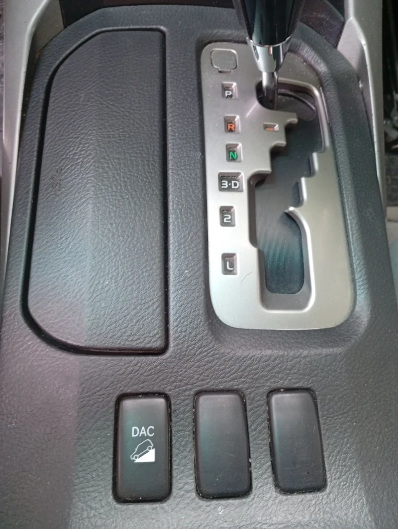 Toyota 4runner 4.0 V6 , снимка 10 - Автомобили и джипове - 51375134