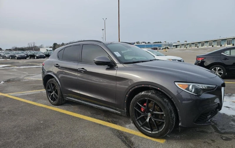 Alfa Romeo Stelvio 2018* HARMAN* CRUISE CONTROL* RED SEATS* KEYLESS, снимка 3 - Автомобили и джипове - 53036326
