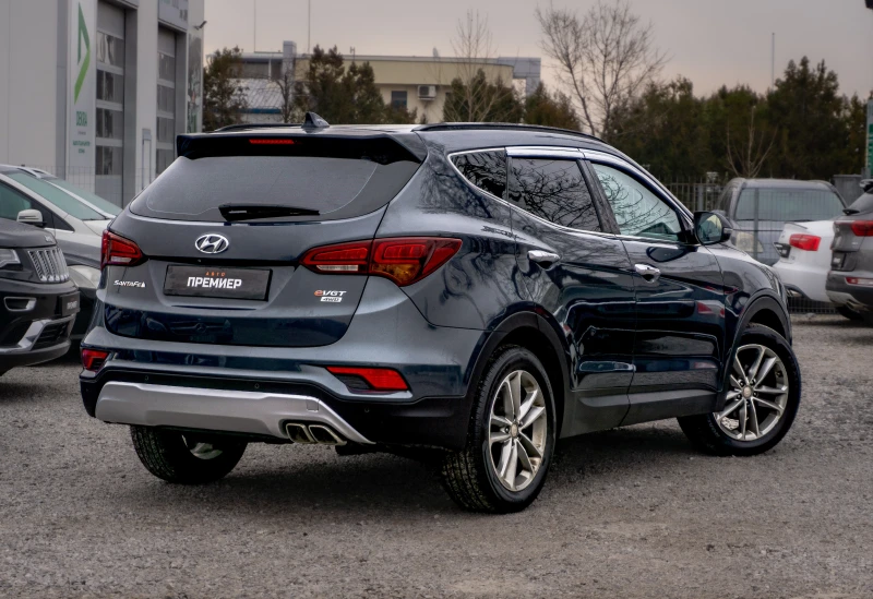 Hyundai Santa fe 2.2CRDI-ПЕРФЕКТНА-6М.ГАР.РЕАЛНИ КМ., снимка 4 - Автомобили и джипове - 53174602